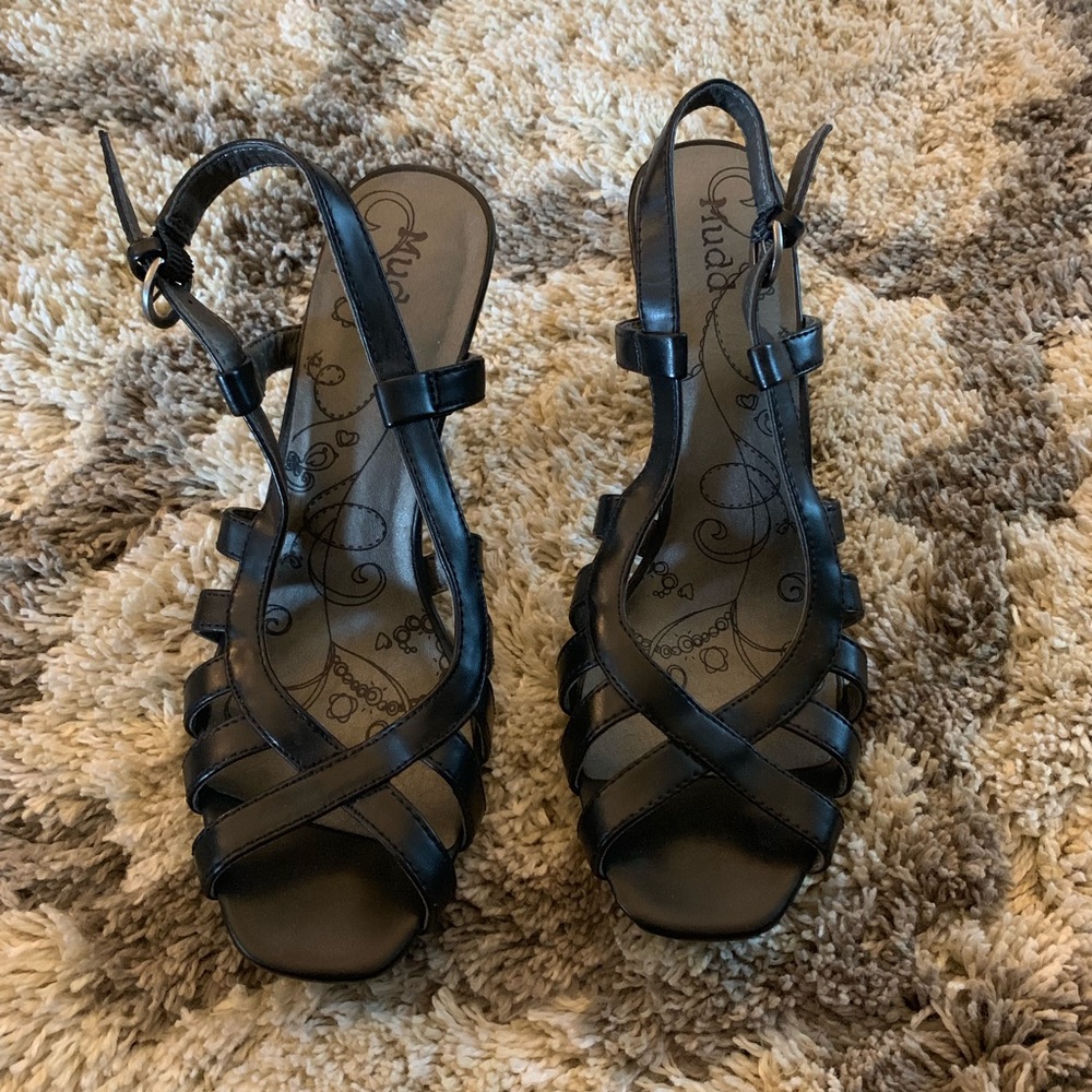 Black Mudd Heels